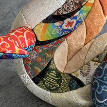 画像をギャラリービューアに読み込む, アートオブジェ anima「慶龍」by 龍村美術織物×幸一光