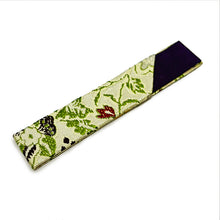 Load image into Gallery viewer, Toothpick holder, insert type, Soun-ji Bundai-gire(Cloth Covering of a Writing Desk at Soun-ji Temple)