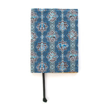 Load image into Gallery viewer, Book Cover (Serujūku-no-Uma)