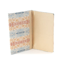 Load image into Gallery viewer, Name Card Container (Budo Karakusa-mon Nishiki)