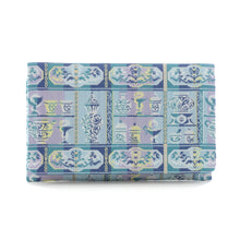 画像をギャラリービューアに読み込む, 裂裏名刺入 薬棚の巳