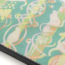 画像をギャラリービューアに読み込む, 縦型カードケース 匙飾りの猫