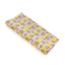 Load image into Gallery viewer, Dashi-fukusa Cloth (Tea-things) (Sarasa Un-ryu-mon)