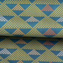 Load image into Gallery viewer, Dashi-fukusa Cloth (Tea-things) (Uroko Gondayū Mon)