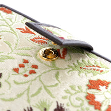 画像をギャラリービューアに読み込む, 口金付二折札入 早雲寺文台裂