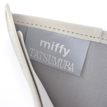 画像をギャラリービューアに読み込む, 二折札入 むこうむきミッフィー(グリーン)