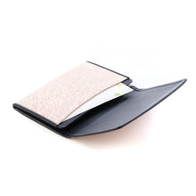 画像をギャラリービューアに読み込む, 皮裏名刺入 菊もみ