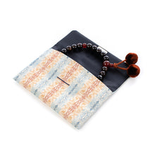 画像をギャラリービューアに読み込む, 数珠入 大 葡萄唐草文錦