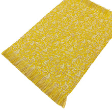 Load image into Gallery viewer, Vase Mat (S) (Shu-ka Rakuen-mon)