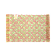 Load image into Gallery viewer, Vase Mat (S) (Seiten Korai-mon)