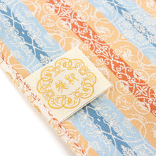 Load image into Gallery viewer, Vase Mat (S) (Budo Karakusa-mon Nishiki)