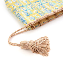 Load image into Gallery viewer, Small Pouch (KUSURI-DANA-NO HEBI)(The Snake on the Medicine Cabinet)(yellow)