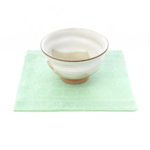 Load image into Gallery viewer, Ko-bukusa Cloth (Tea-things)(seasonal item)(Toriiriichigomon)