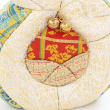 画像をギャラリービューアに読み込む, 干支「巳」 木目込み人形