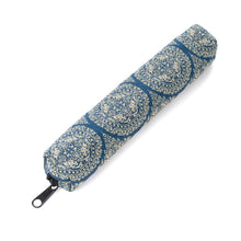 Load image into Gallery viewer, Pencil Container (Tempyo Syuryomon Nishiki)