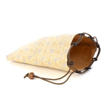 Load image into Gallery viewer, Pouch (Sweden Hana Usagi)