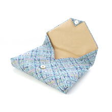 Load image into Gallery viewer, Sukiya Bukuro(A Pouch)(Tea-things)(KUSURI-DANA-NO HEBI)(The Snake on the Medicine Cabinet)(yellow)