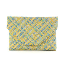 Load image into Gallery viewer, Sukiya Bukuro(A Pouch)(Tea-things)(KUSURI-DANA-NO HEBI)(The Snake on the Medicine Cabinet)(yellow)