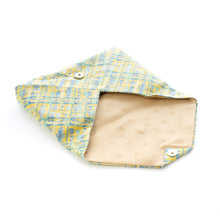 Load image into Gallery viewer, Sukiya Bukuro(A Pouch)(Tea-things)(KUSURI-DANA-NO HEBI)(The Snake on the Medicine Cabinet)(yellow)