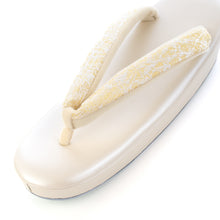 画像をギャラリービューアに読み込む, 草履 菊もみ(白金)