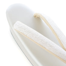 画像をギャラリービューアに読み込む, 草履 菊もみ(白銀)