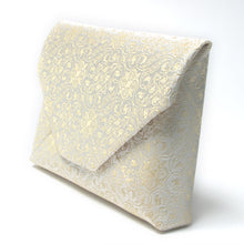 画像をギャラリービューアに読み込む, 数寄屋袋 葡萄唐草文錦