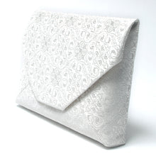 画像をギャラリービューアに読み込む, 数寄屋袋 葡萄唐草文錦