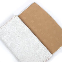 画像をギャラリービューアに読み込む, 懐紙入 葡萄唐草文錦