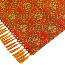 Load image into Gallery viewer, Table Runner (Oshidori Karakusa-mon Nishiki)