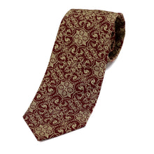 画像をギャラリービューアに読み込む, ネクタイ 葡萄唐草文錦