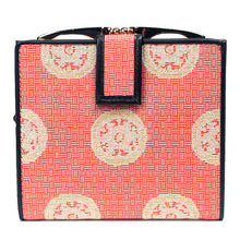 画像をギャラリービューアに読み込む, 口金付二折札入 糸屋輪宝手