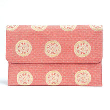 Load image into Gallery viewer, Rosary Container (L) (Itoya Rinpo-te)