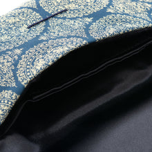 Load image into Gallery viewer, Rosary Container (L) (Tempyo Brocade With A Hunting Scene)