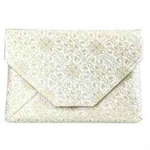 Load image into Gallery viewer, Sukiya Bukuro(A pouch)(Tea-things) (Budo Karakusa-mon Nishiki)