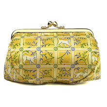 Load image into Gallery viewer, Cosmetics Container (choker-no-neko)