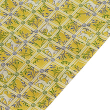 Load image into Gallery viewer, Table Runner (choker-no-neko)