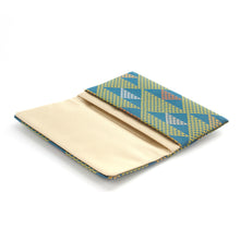 Load image into Gallery viewer, Name Card Container (urokogondayumon)