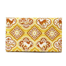 画像をギャラリービューアに読み込む, 裂裏名刺入 聖宝洋犬文