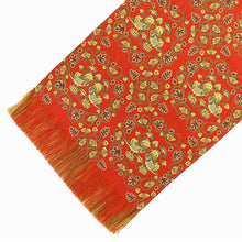 Load image into Gallery viewer, Vase Mat (S) (Oshidori Karakusa-mon Nishiki)