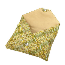 Load image into Gallery viewer, Sukiya Bukuro (A Pouch) (Tea-things) (anthemion-to-inoshishi)