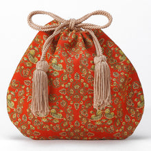 Load image into Gallery viewer, Small Pouch (Oshidori Karakusa-mon Nishiki)