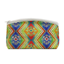 Load image into Gallery viewer, Half Moon Pouch (Tempyo Kamhata-mon Nishiki)