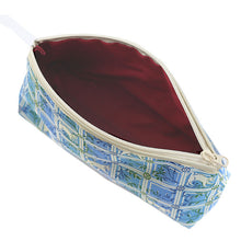 画像をギャラリービューアに読み込む, 半月ポーチ チョーカーの猫