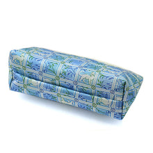 画像をギャラリービューアに読み込む, 半月ポーチ チョーカーの猫