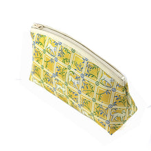 画像をギャラリービューアに読み込む, 半月ポーチ チョーカーの猫