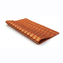 Load image into Gallery viewer, Dashi-fukusa Cloth (O-meibutsu-gire) (Tea-things) (Kakuryu Mon Kinran)