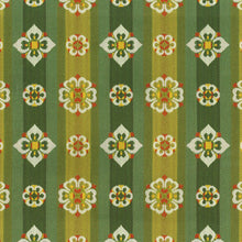 Load image into Gallery viewer, Kyoshiki Furoshiki, Tenpyo woodblock-printed brocade with flowers