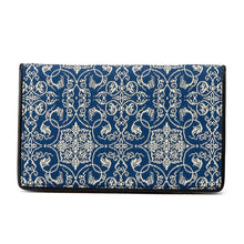 Load image into Gallery viewer, Card Container (Budo Karakusa-mon Nishiki)