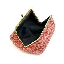 Load image into Gallery viewer, Cosmetics Container (Yagi Kaki Mon Nishiki)