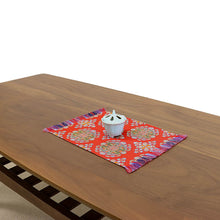 Load image into Gallery viewer, Vase Mat (S) (Tempyo Hachiryo Kamon Nishiki)